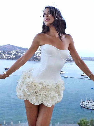 Gorgeous Satin White Sweatheart Strapless Lace-Up A-line Short Mini Dress