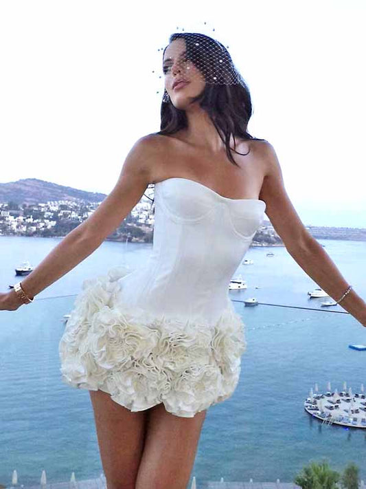 Gorgeous Satin White Sweatheart Strapless Lace-Up A-line Homecoming Dress Short Mini Dress