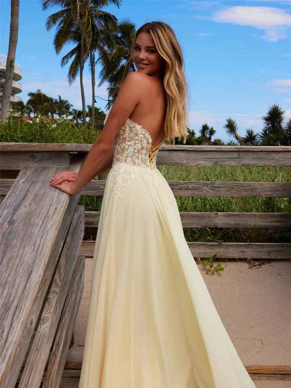 Gorgeous Tulle Beige Sweetheart Strapless Lace Appliques A-line Long Prom Dress
